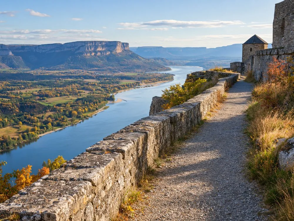 L'Elbe 240 metri sotto il muro di cinta, la valle del fiume che si apre a valle verso Pirna e Dresden.